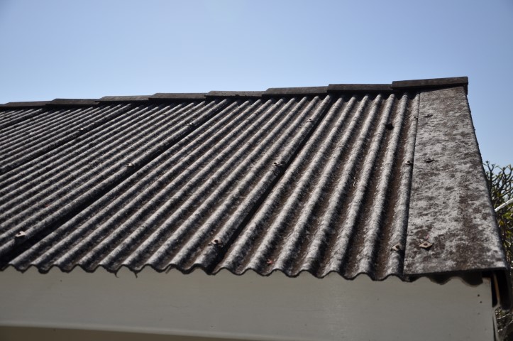 Corrugated cement sheet and asbestos - Super Six | Asbestos